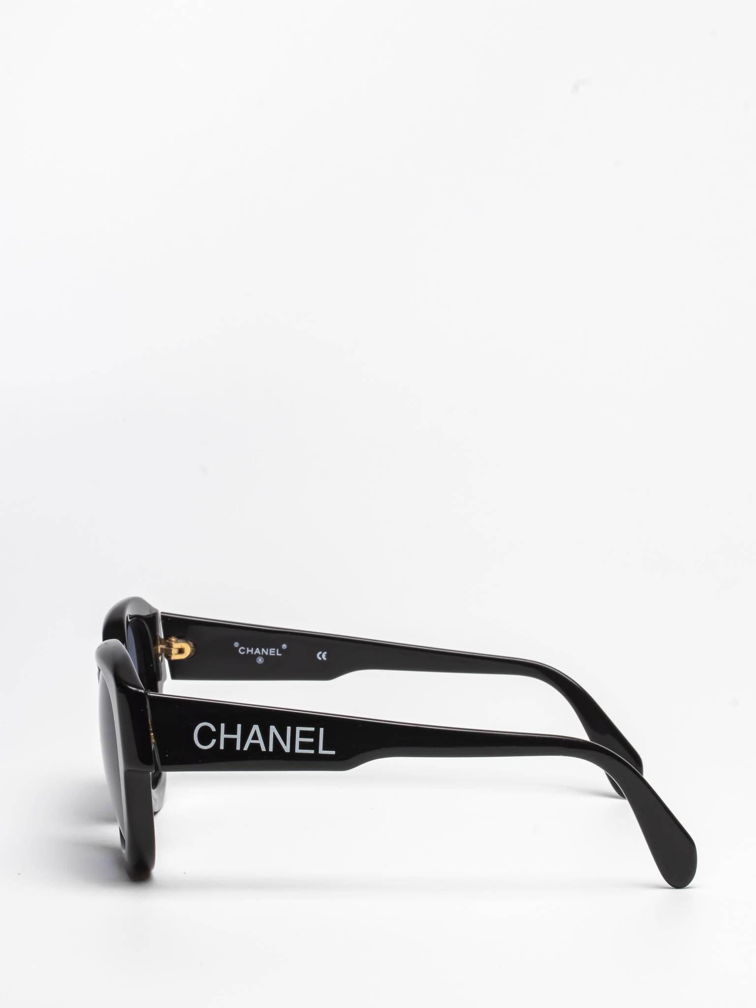 05247 94305 | ROUND SUNGLASSES