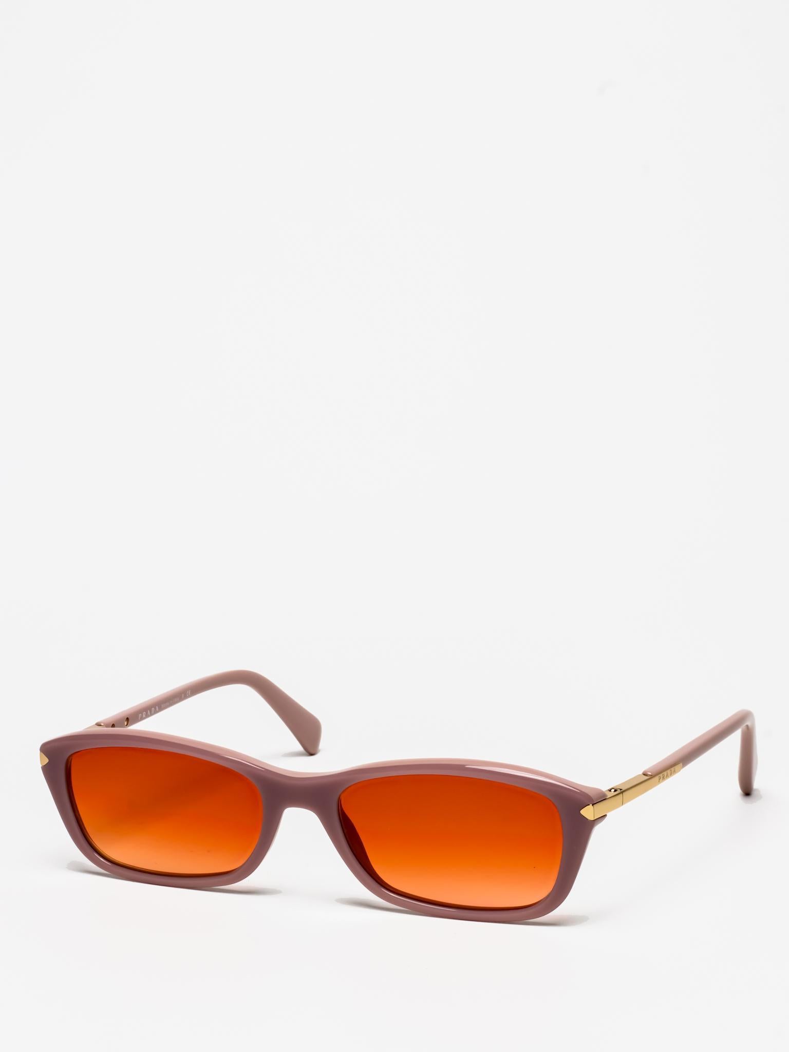 PRADA | VPR04P