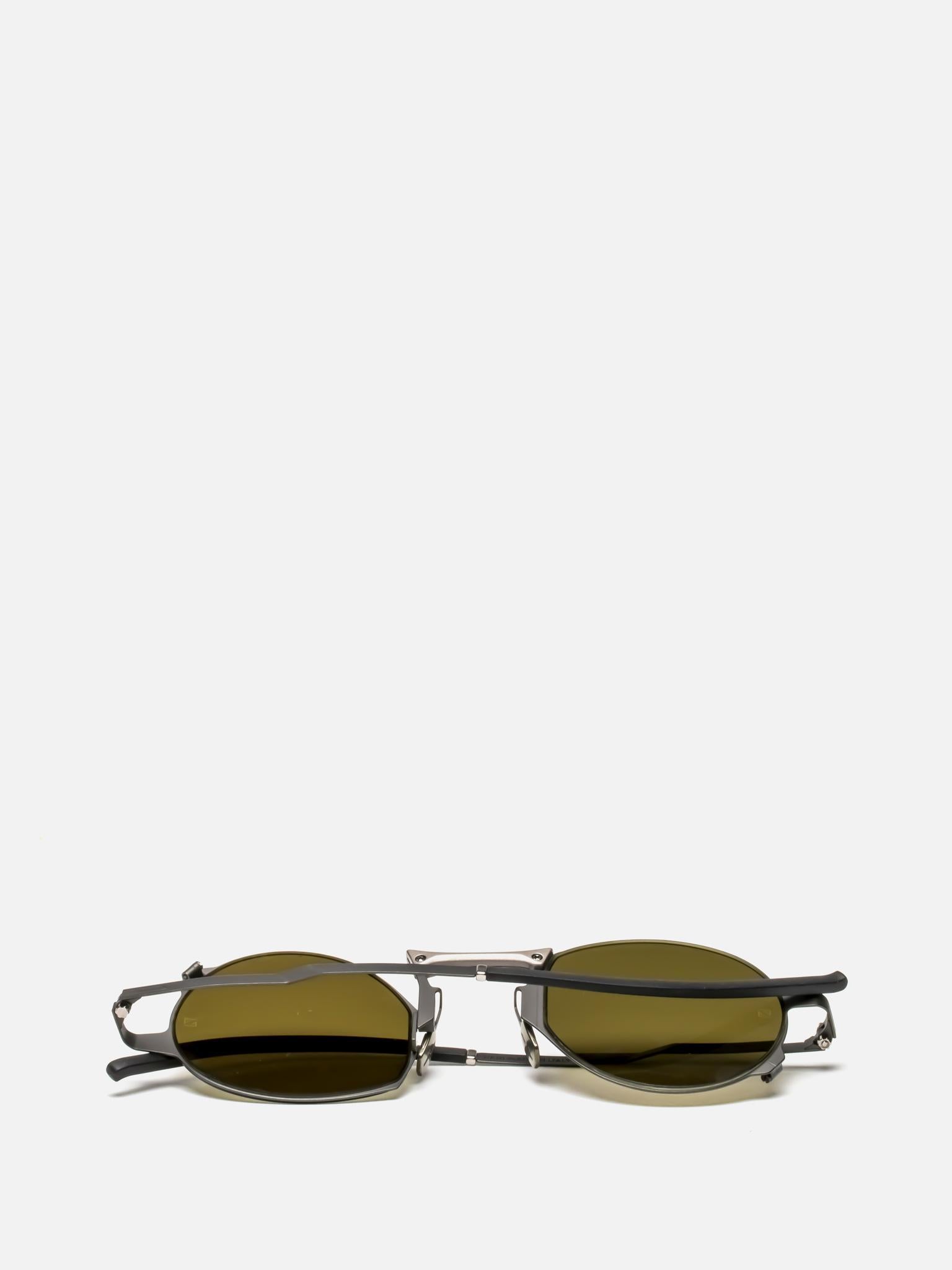 LEVITAS 04 DARK GUNMETAL