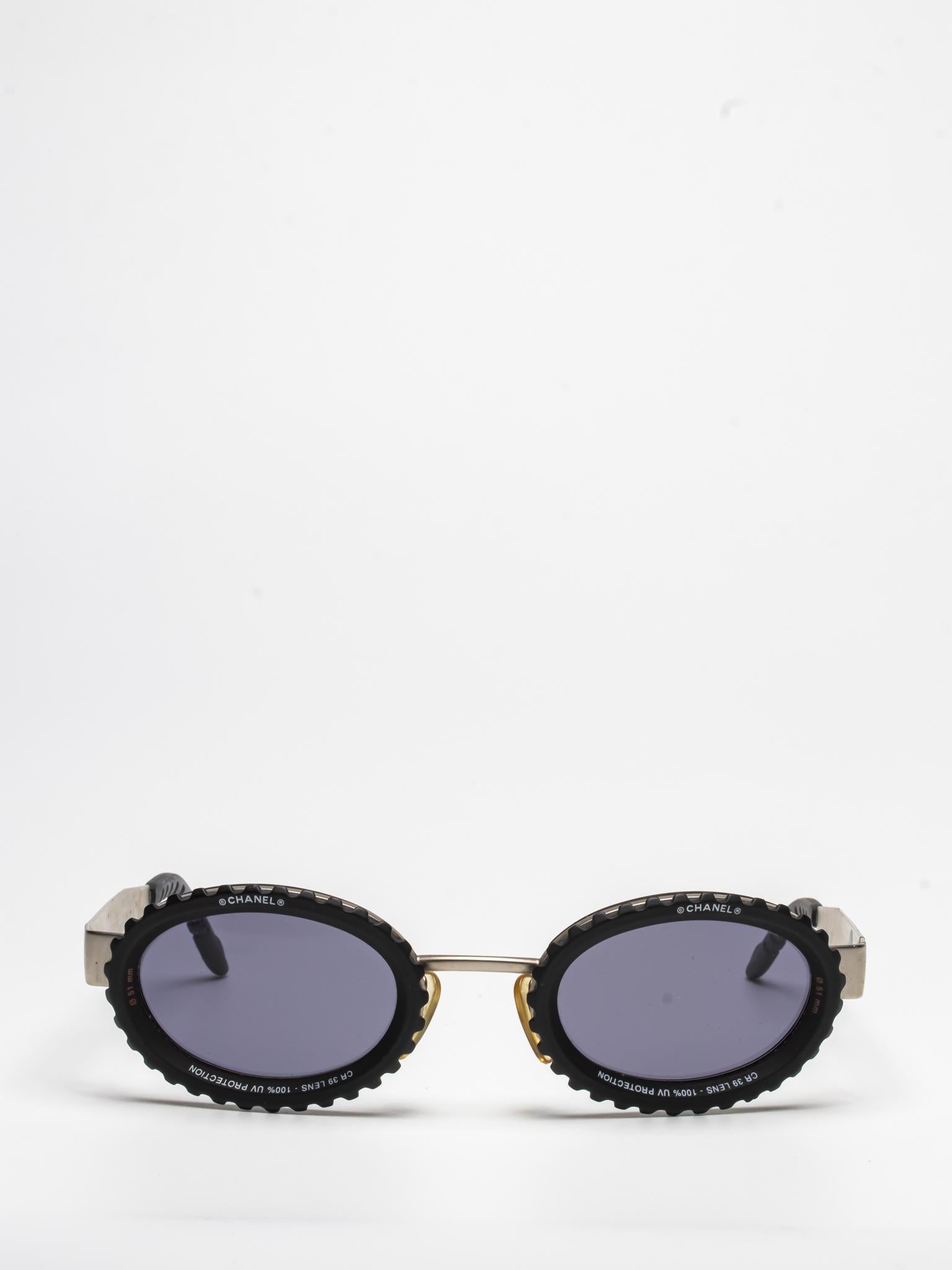 10506 90405| 31 RUE CAMBON | OVAL SUNGLASSES