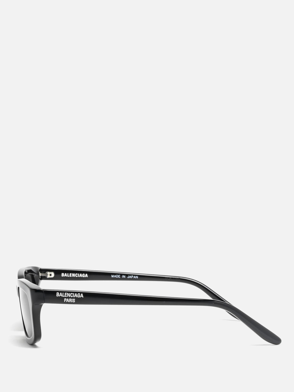BB0526S 001 OVAL SUNGLASSES