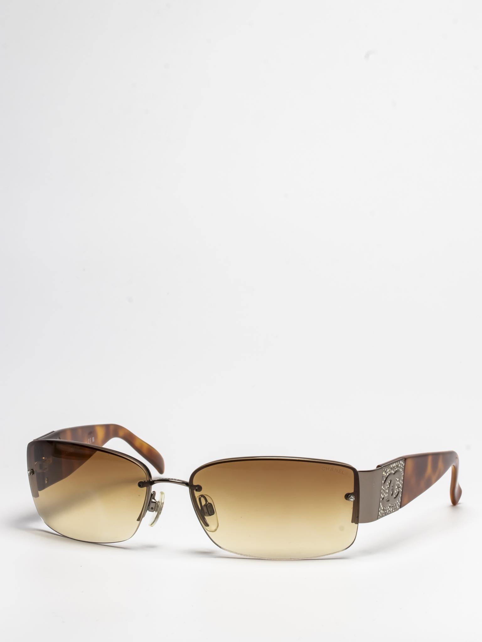 4117-B c.275/13 | WRAP SUNGLASSES – Hall of Frames Company