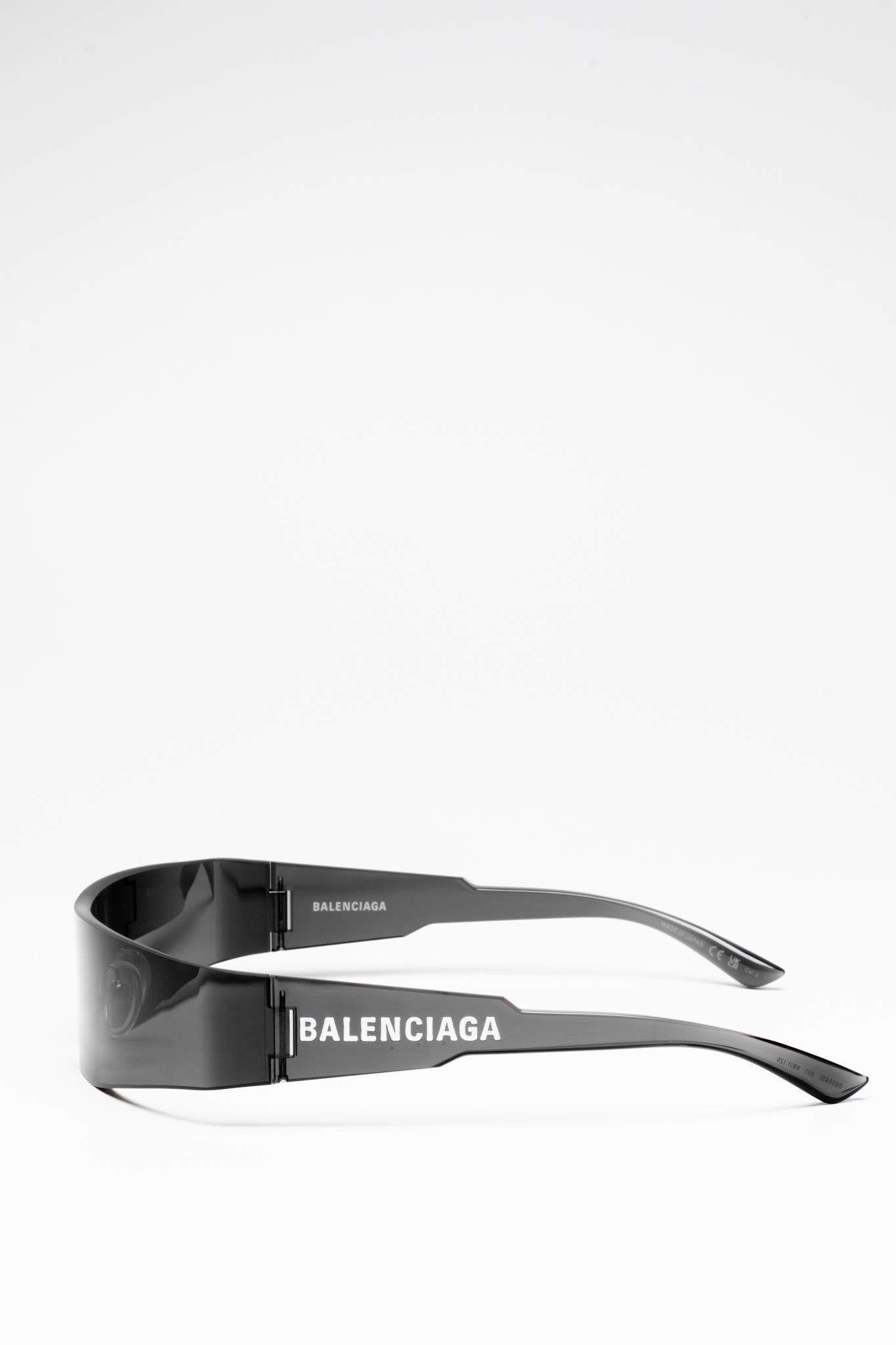BB0041S 001 | DARK GREY | MONO RECTANGLE SUNGLASSES