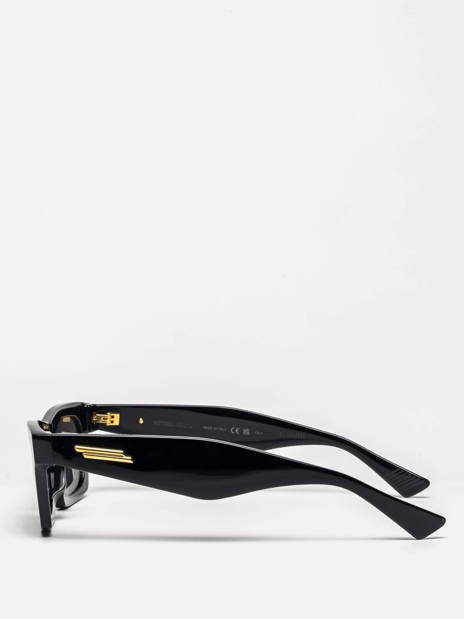 BV1457S 001 RECTANGULAR SUNGLASSES