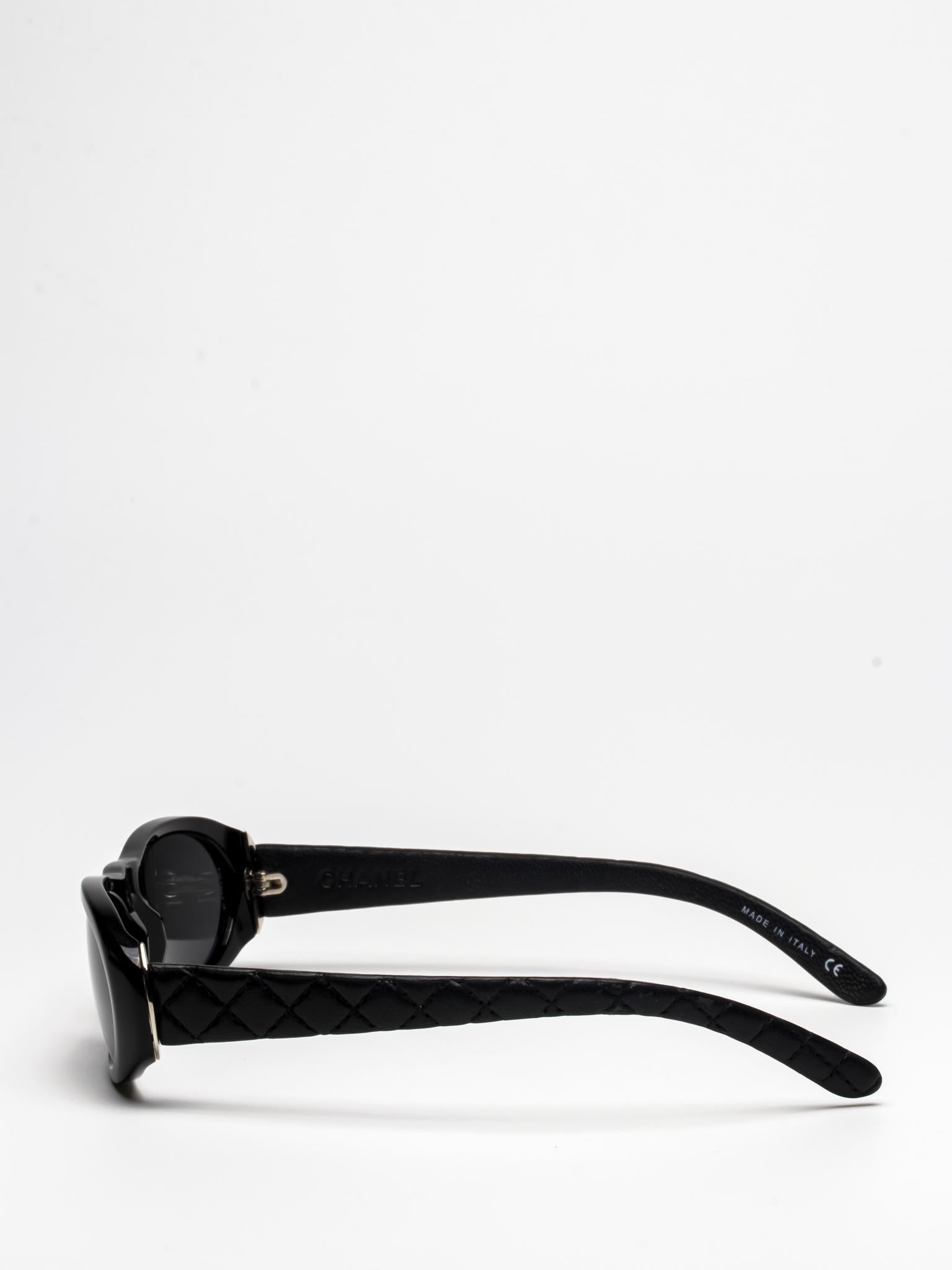 5129-Q 501/87 | OVAL SUNGLASSES