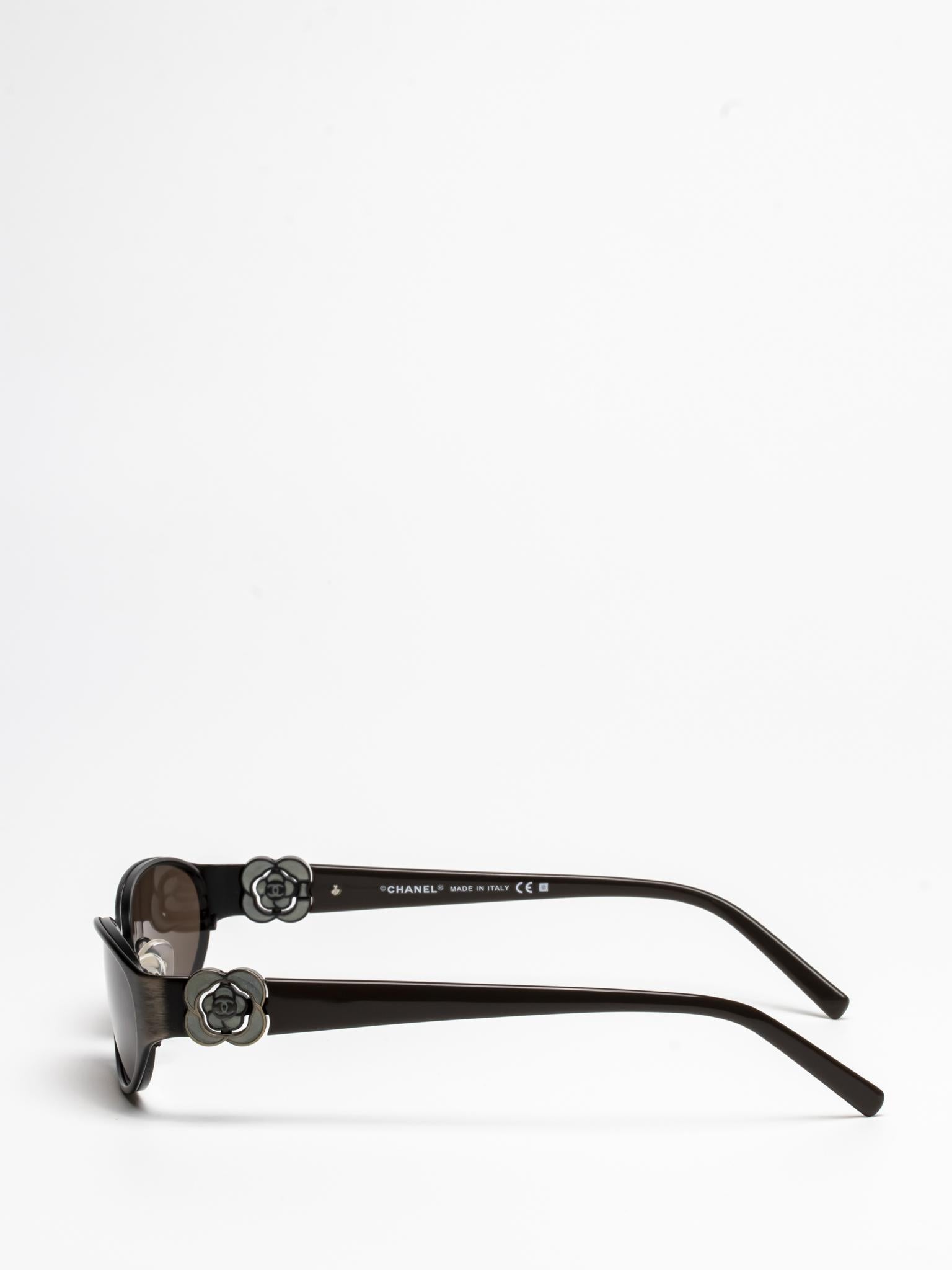 4166 c.373/73 | OVAL SUNGLASSES