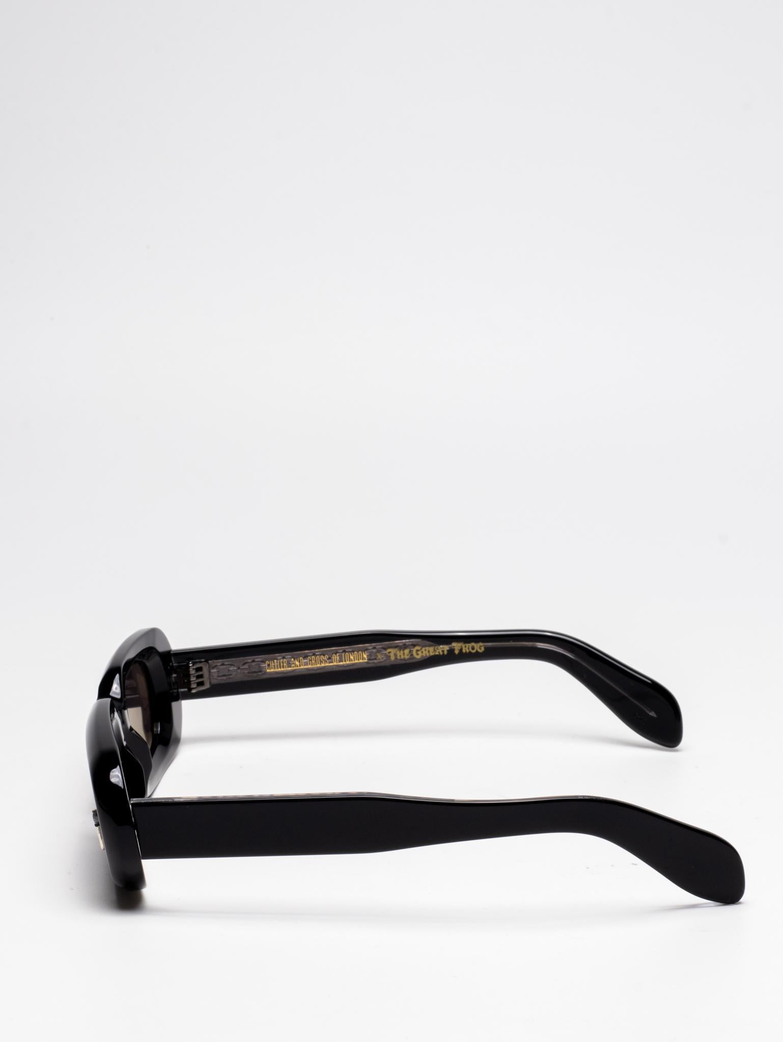 CUTLER & GROSS | GFLE 015 01 | "THE GREAT FROG"