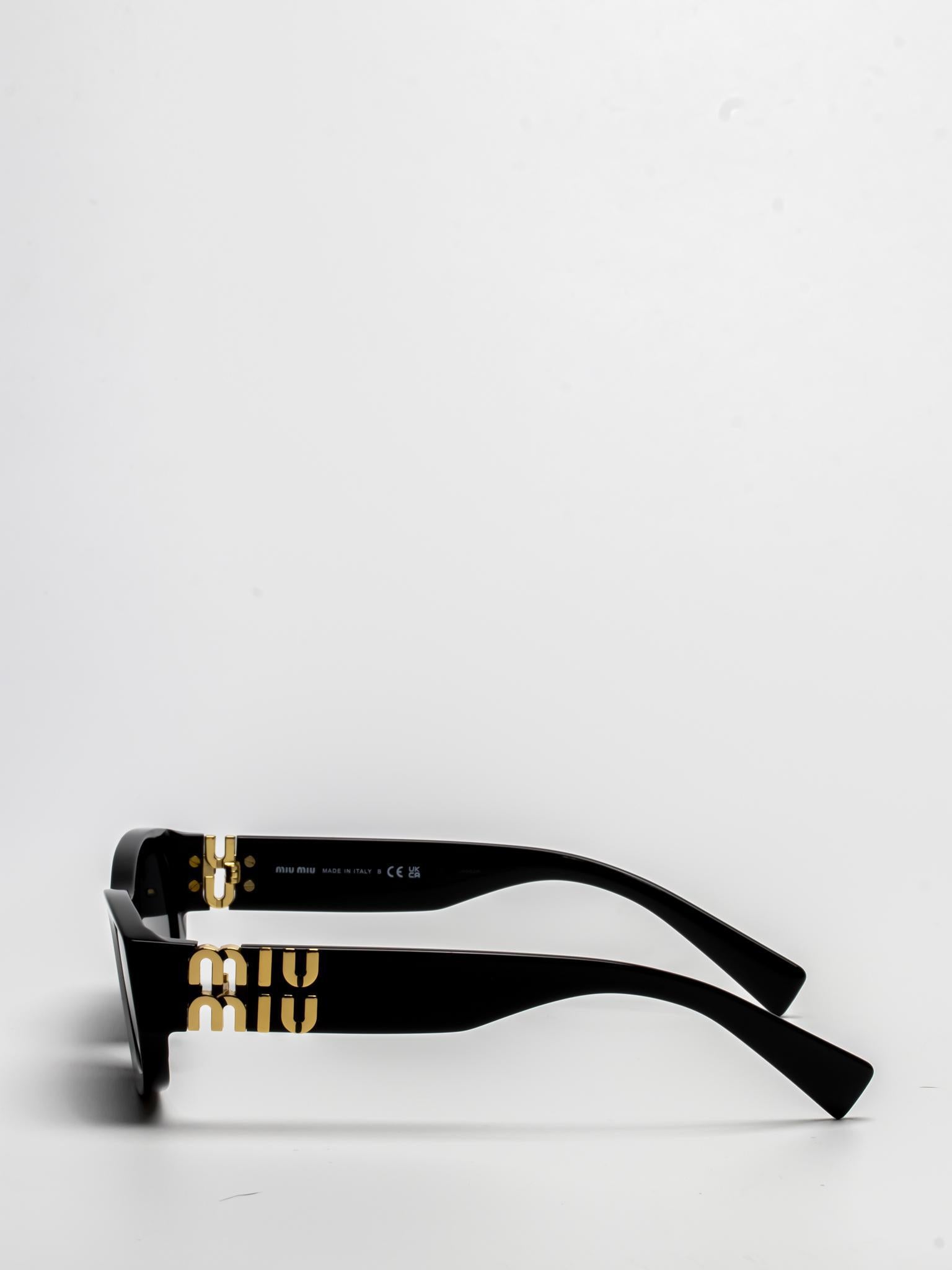 SMUB04 16K-08Z | RECTANGULAR CAT EYE SUNGLASSES