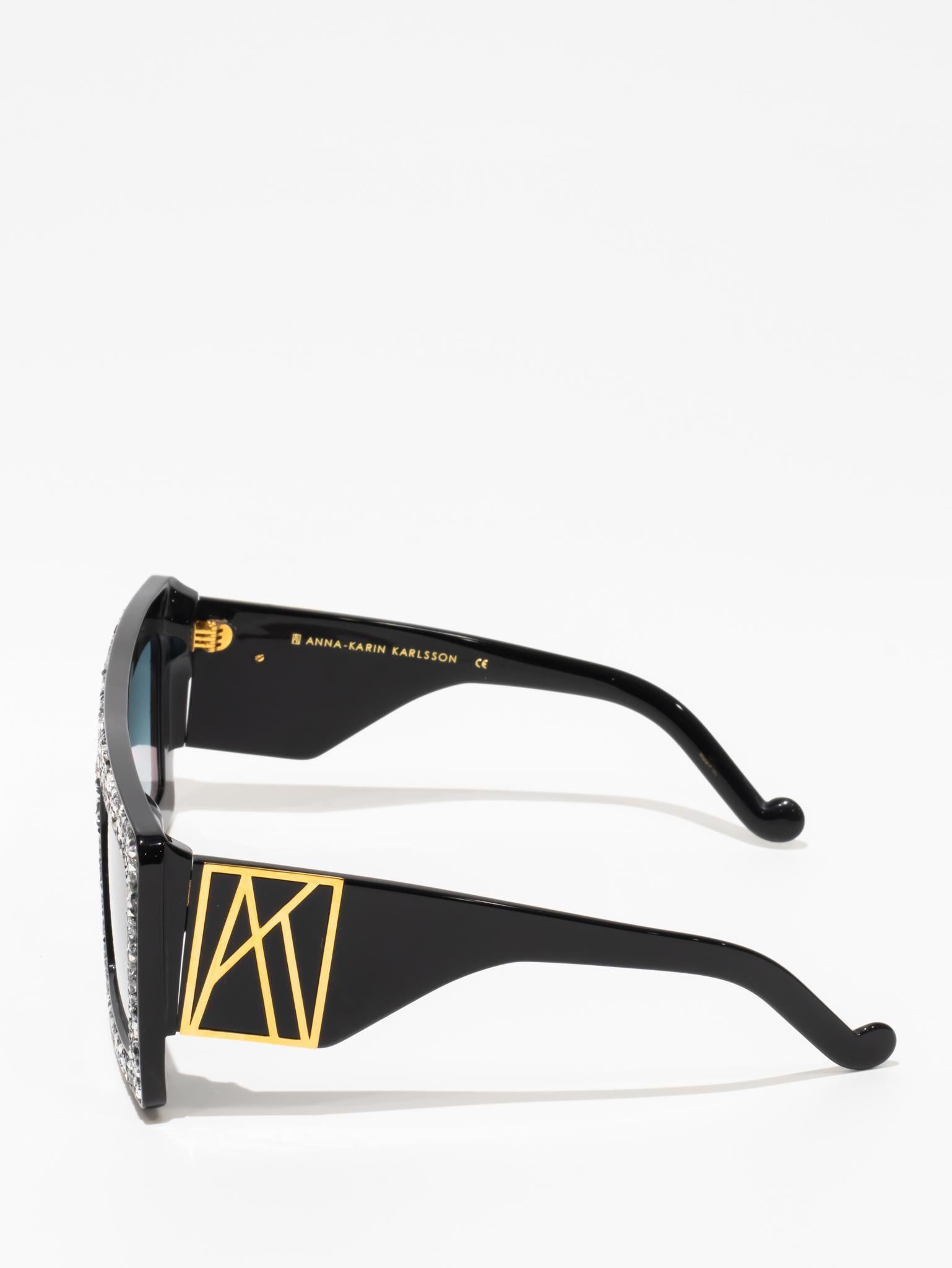 ANNA KARIN KARLSSON | MOTHER BEEP | BLUE ICE CRYSTAL