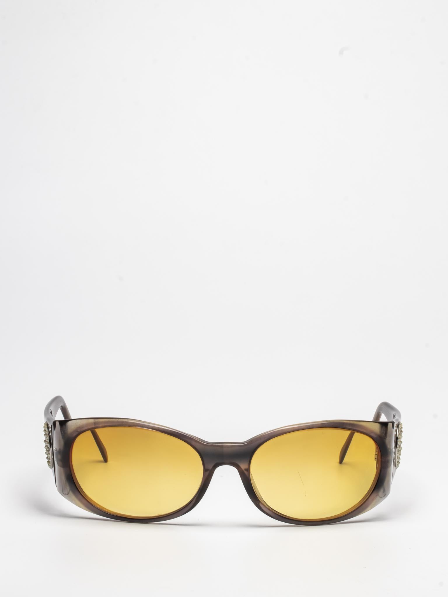 5082 c.823/13 | OVAL SUNGLASSES