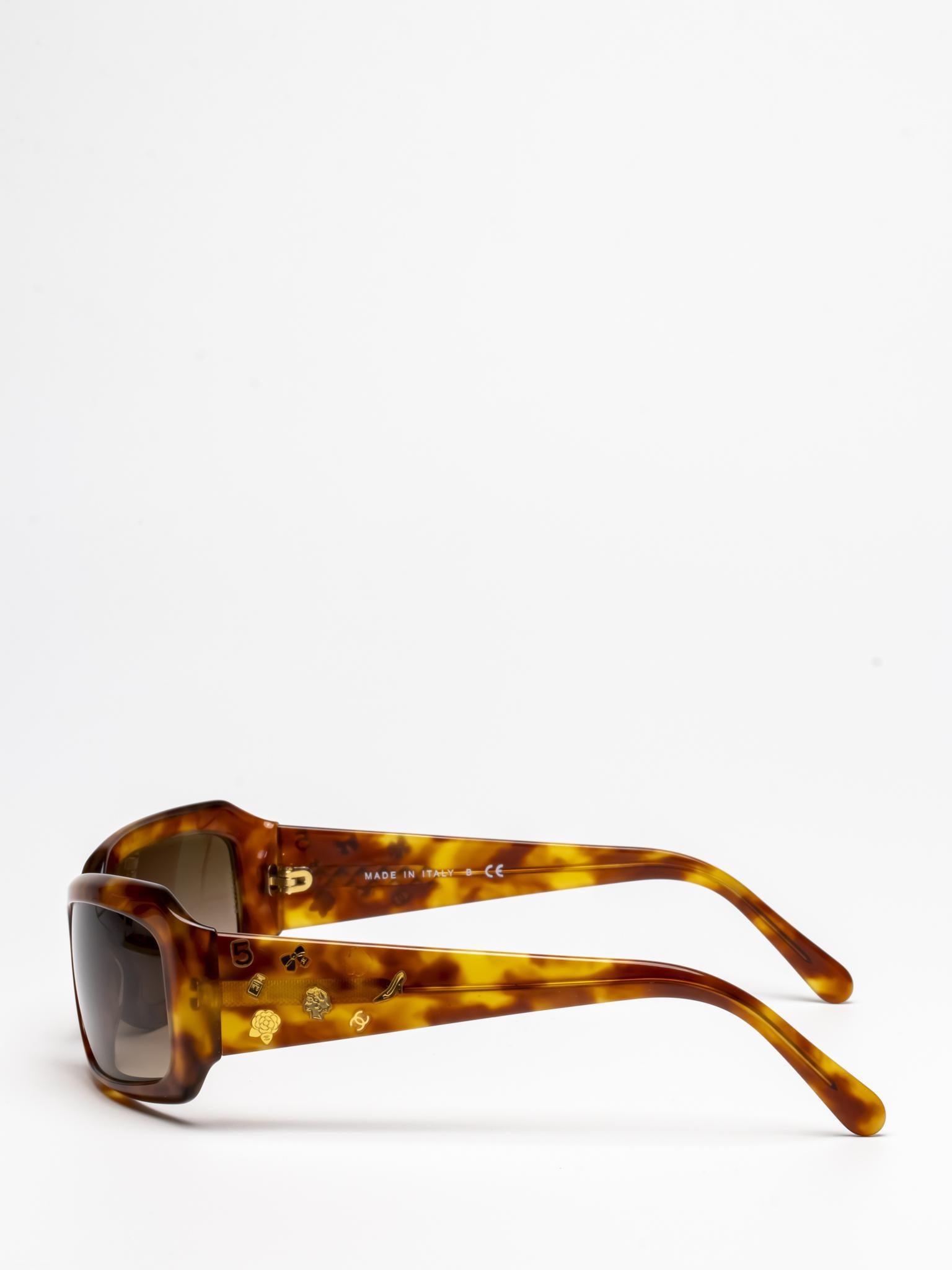 5142 c.574/3B | RECTANGULAR SUNGLASSES