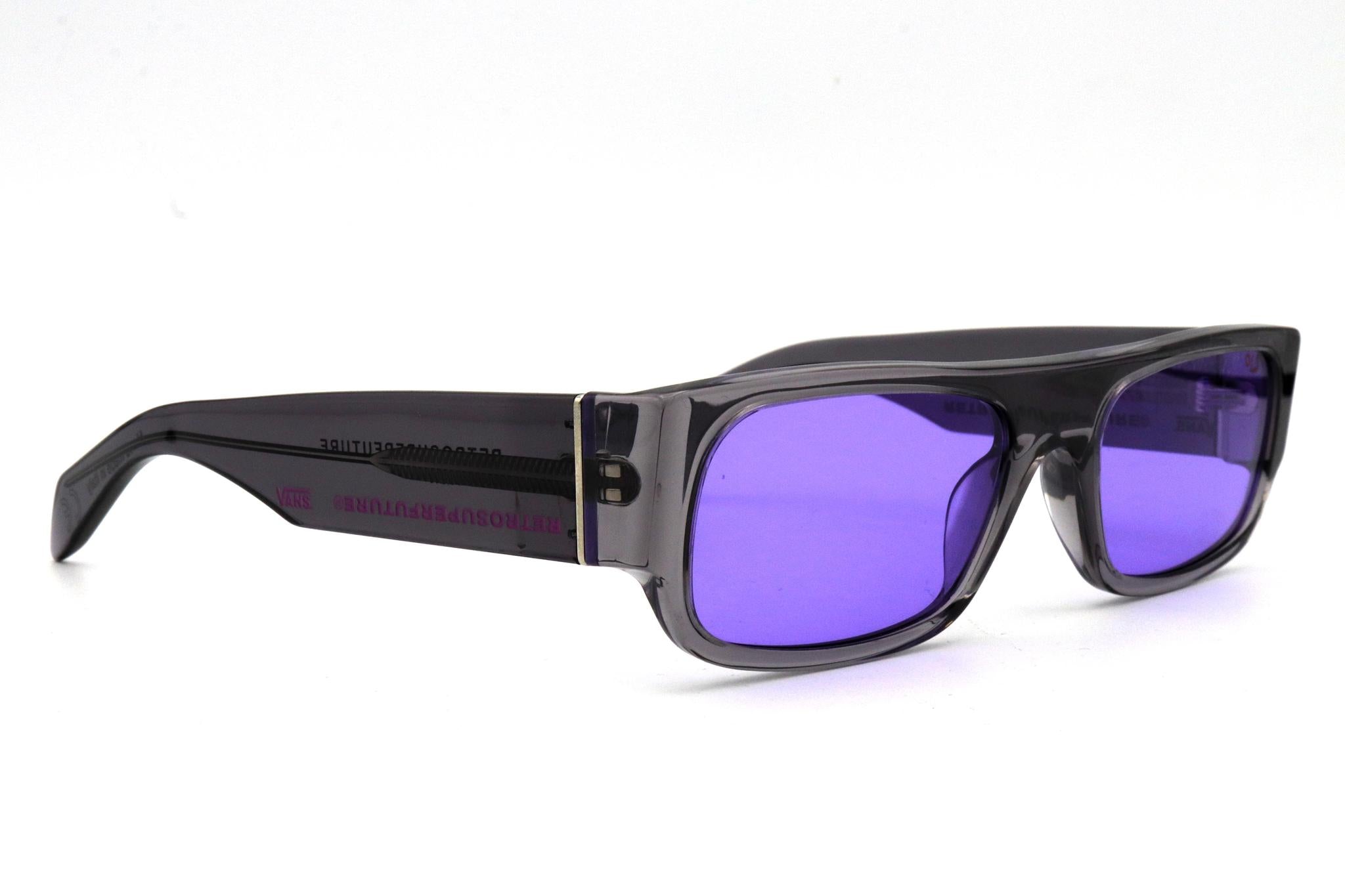 SMILE VANS VAULT 3T0/2/N9/T