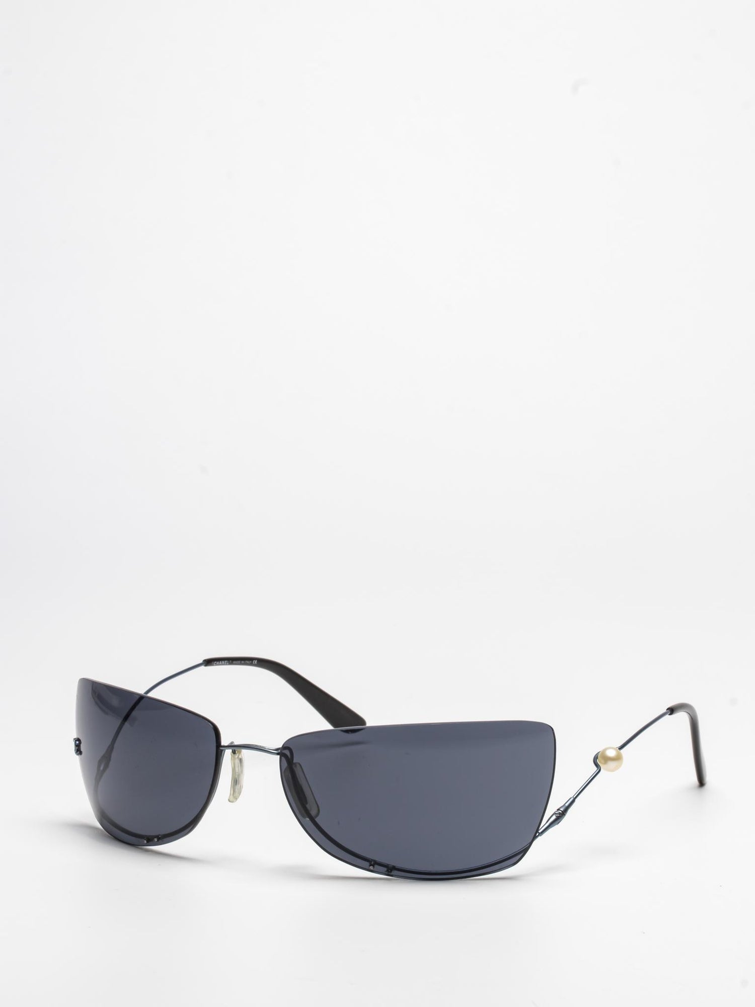 4053-H c.202/8R | CAT EYE WIRE SUNGLASSES