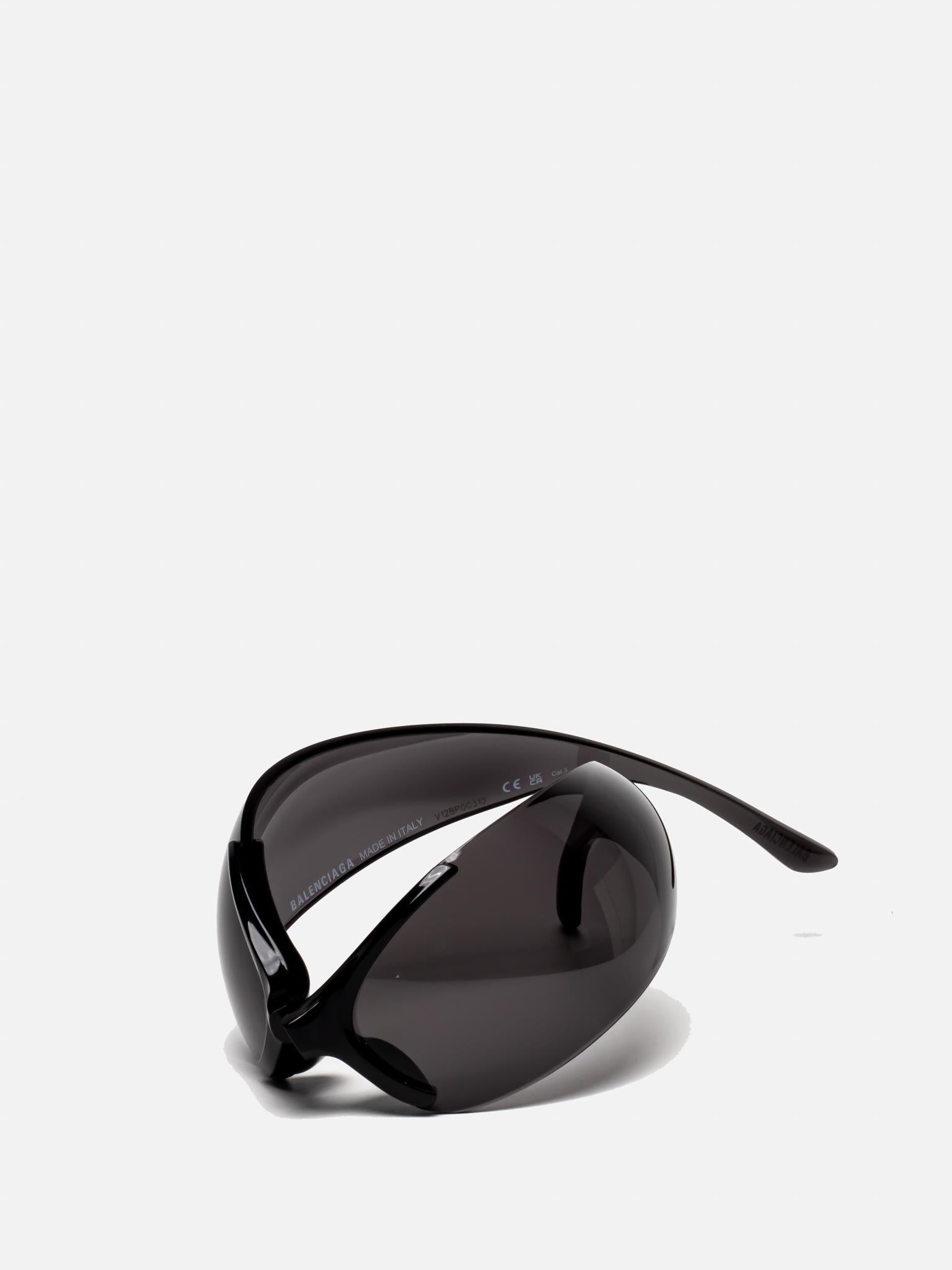 BB0454S 001 BLACK WRAP SUNGLASSES