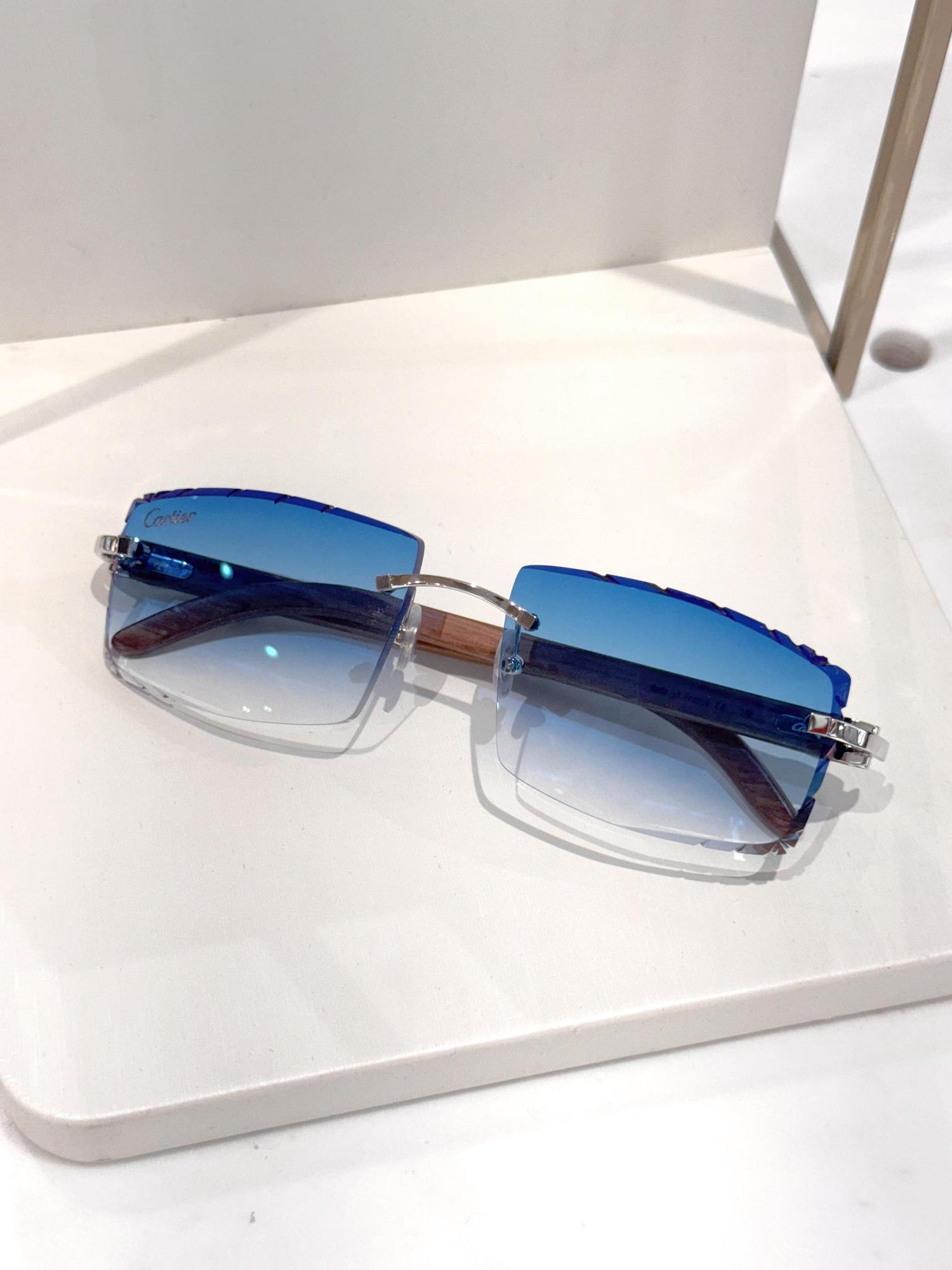CARTIER C DÉCOR WOOD / VIBRANT BLUE - Customized by Hall of Frames 0052O.009.DC.CAR.VB.