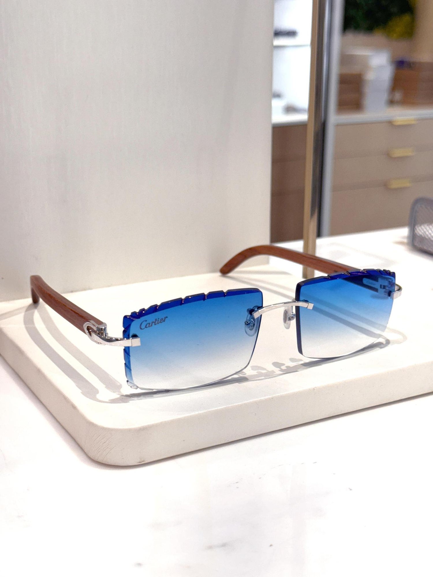 CARTIER C DÉCOR WOOD / VIBRANT BLUE - Customized by Hall of Frames 0052O.009.DC.CAR.VB.