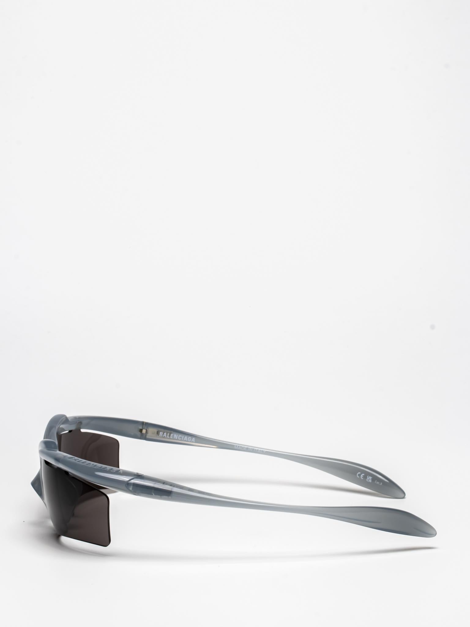 BALENCIAGA | TURBO D-FRAME SUNGLASSES | CLOUDY GREY | BB0420S 005