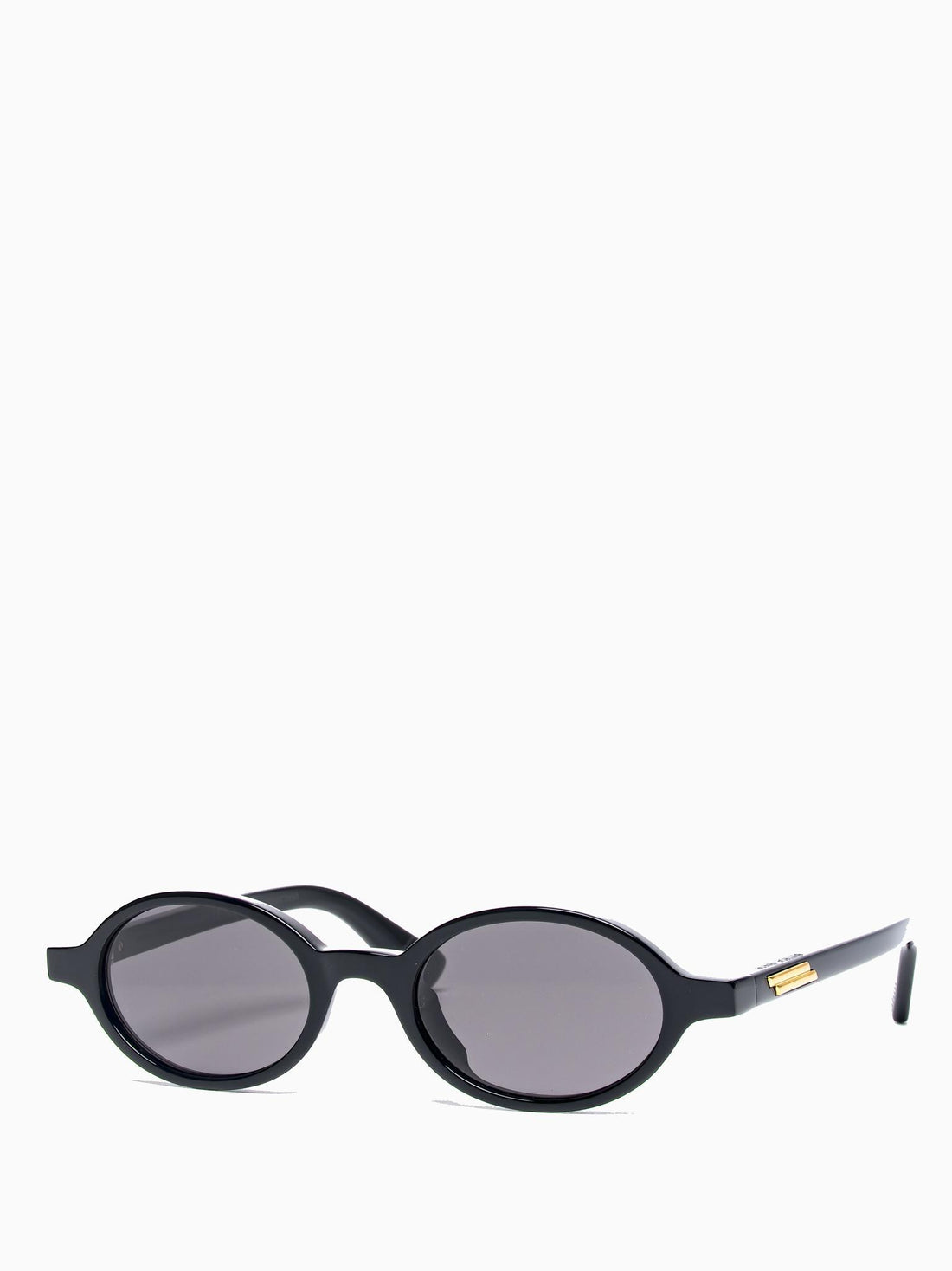 BV1388S 001 BLACK OVAL SUNGLASSES