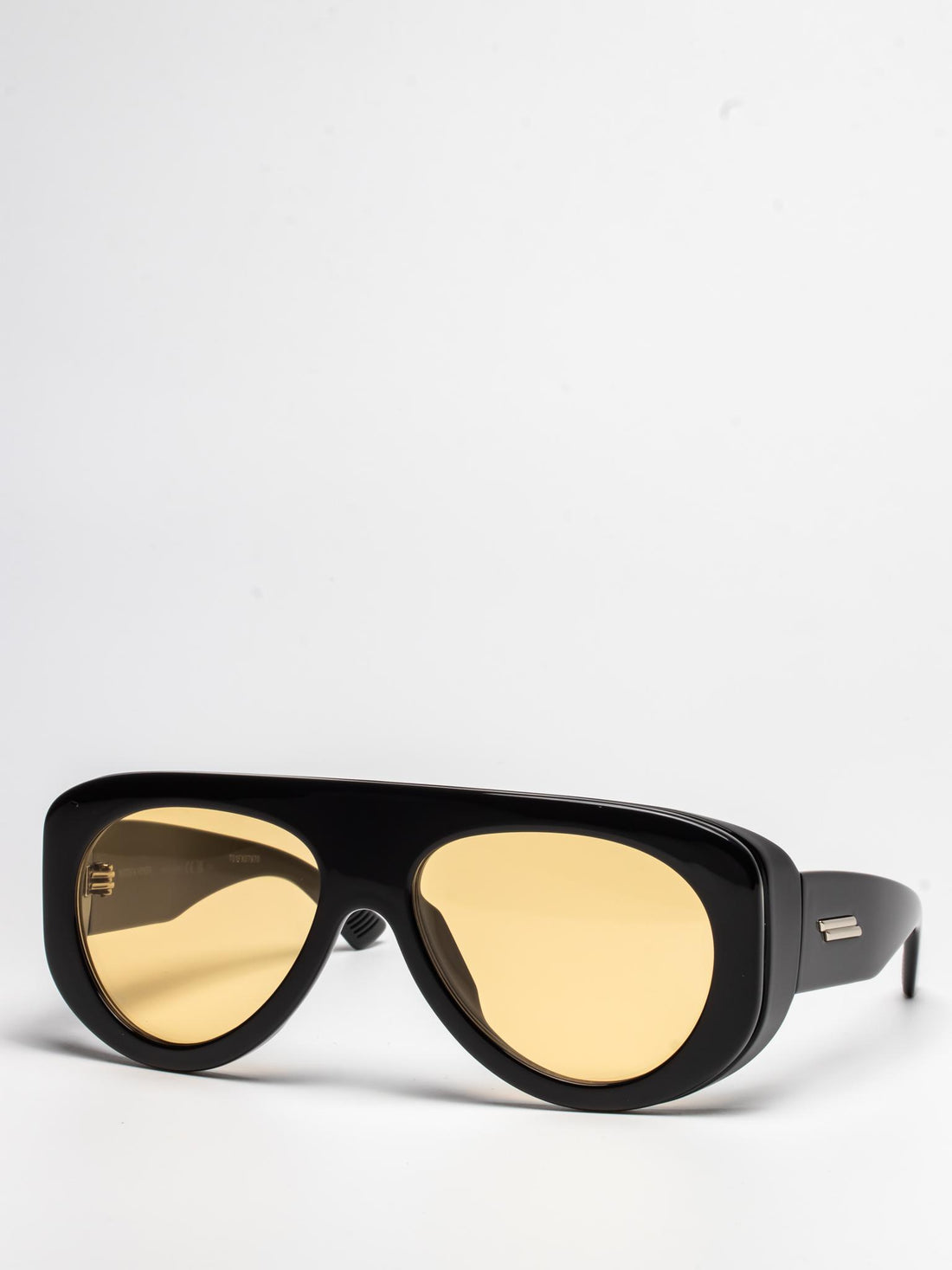 BOTTEGA VENETA | BV1362S 005 | YELLOW | OVAL SUNGLASSES
