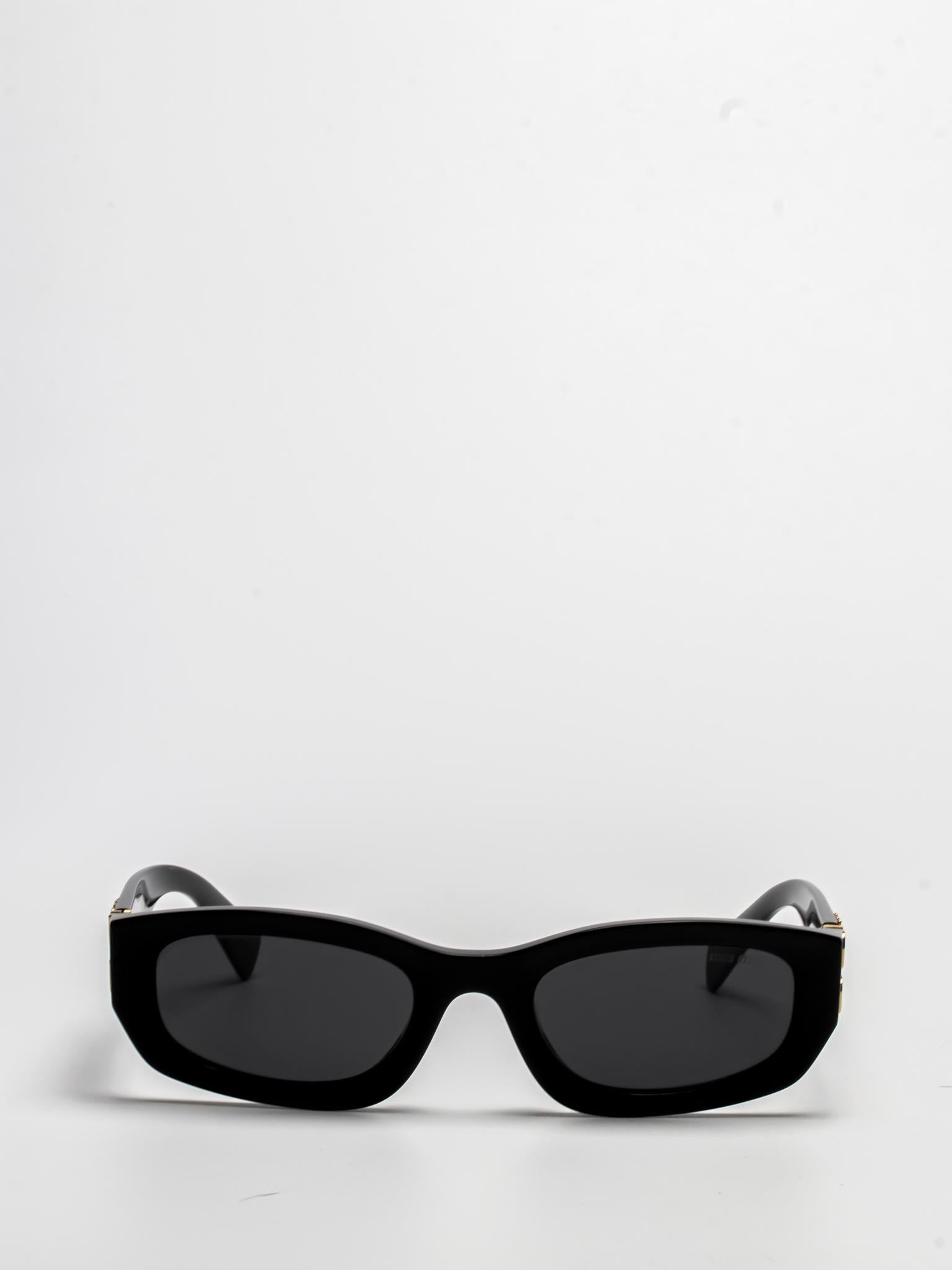 SMUB04 16K-08Z | RECTANGULAR CAT EYE SUNGLASSES