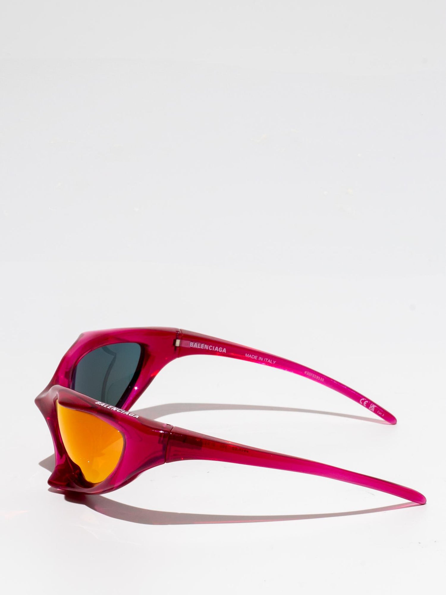 BALENCIAGA | BB0352S 006 | RUNNER CAT SUNGLASSES | RED