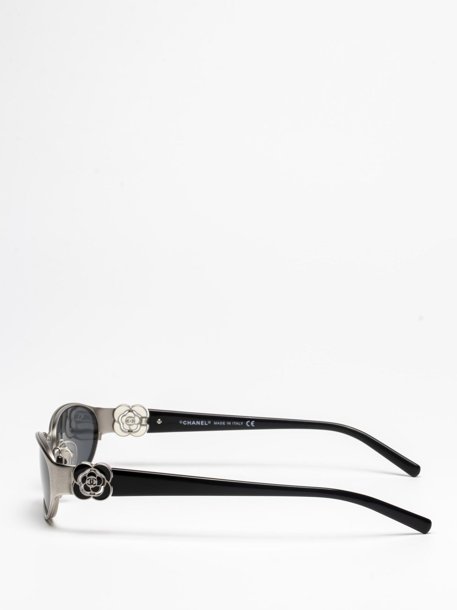 4166 c.141/87 | OVAL SUNGLASSES