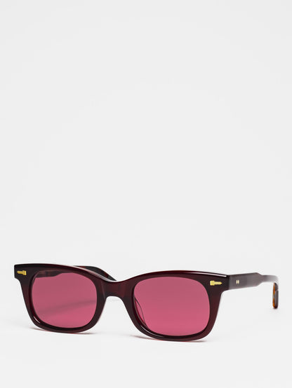 TUTTLE | BURGUNDY