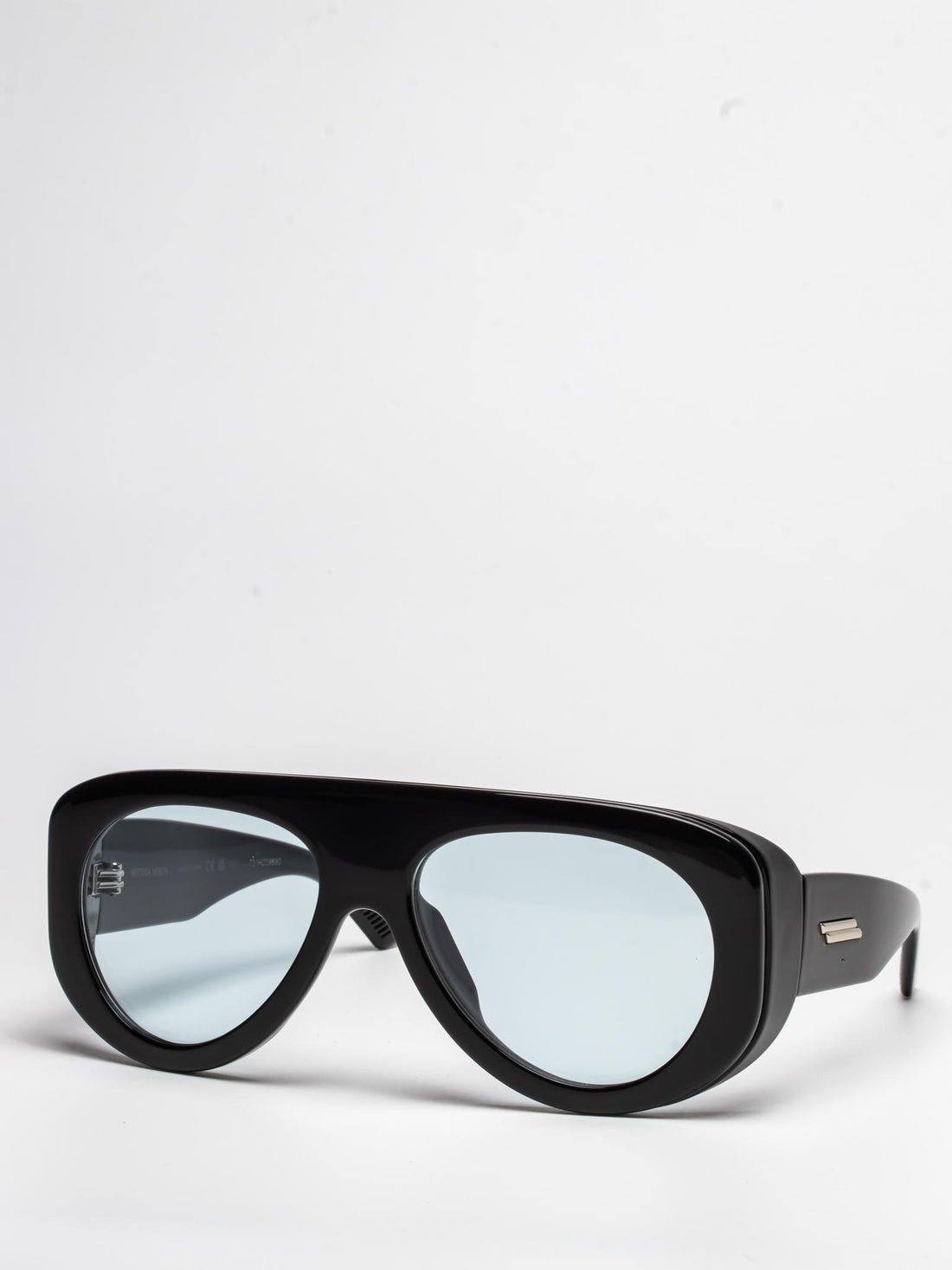 BOTTEGA VENETA | BV1362S 004 | BLUE | OVAL SUNGLASSES