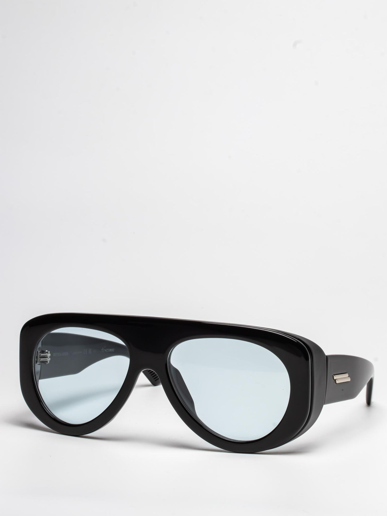 BOTTEGA VENETA | BV1362S 004 | BLUE | OVAL SUNGLASSES