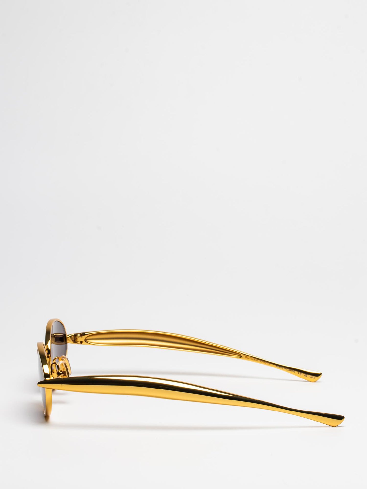 BOTTEGA VENETA | BV1386S 001 | GOLD | OVAL SUNGLASSES