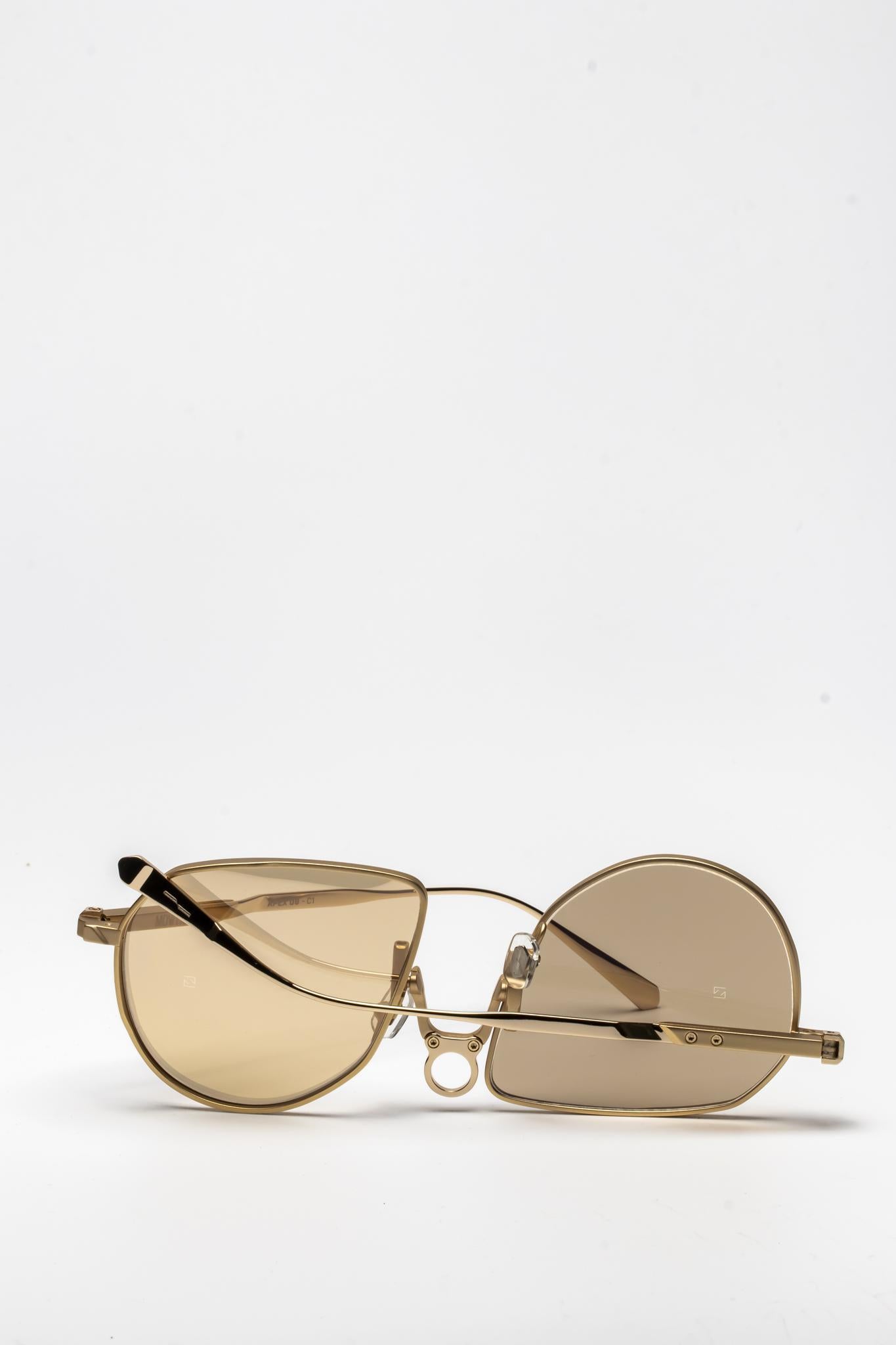 MOVITRA | APEX 09 | ANTIQUE GUN