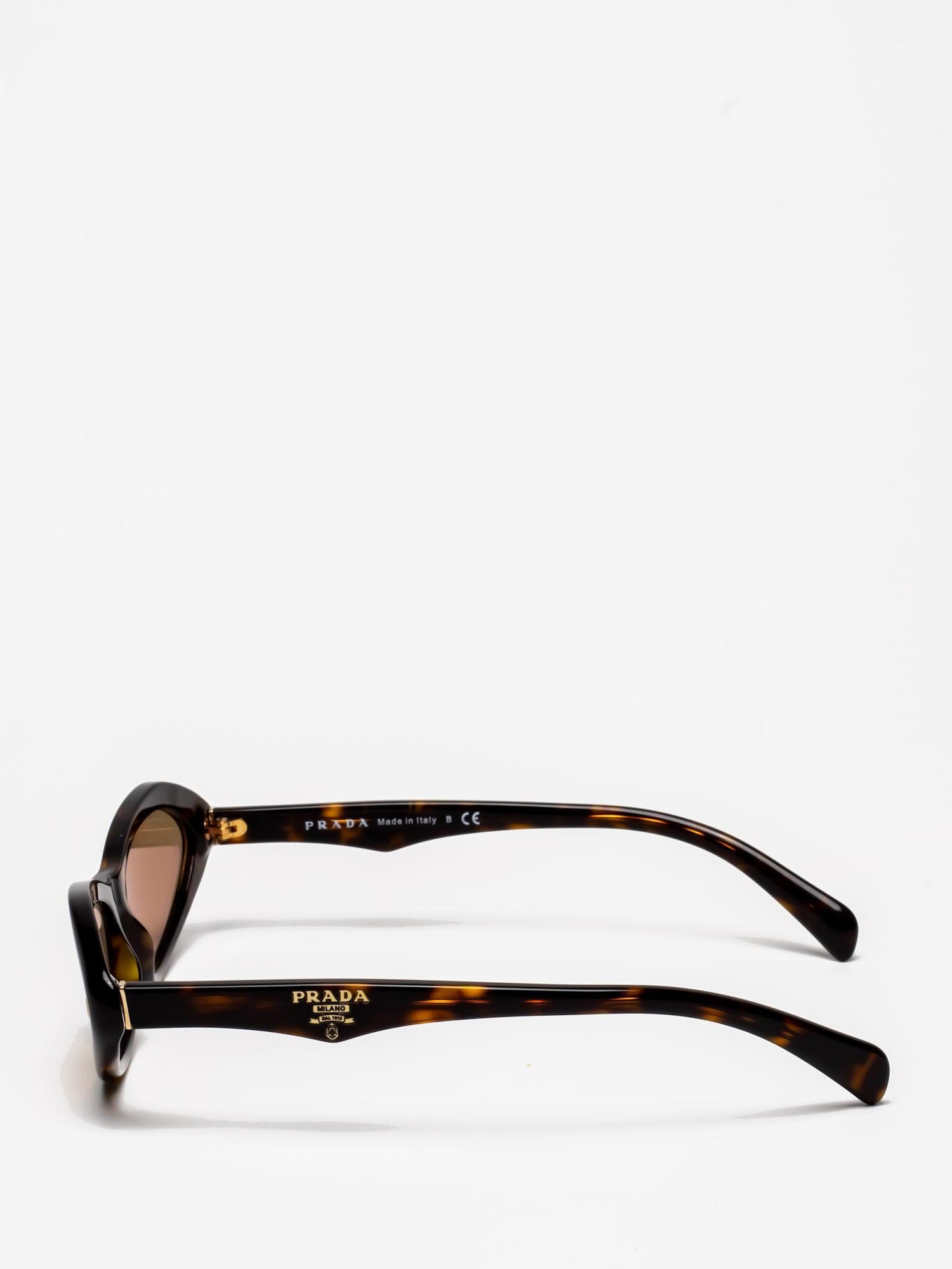 PRADA | VPR08O