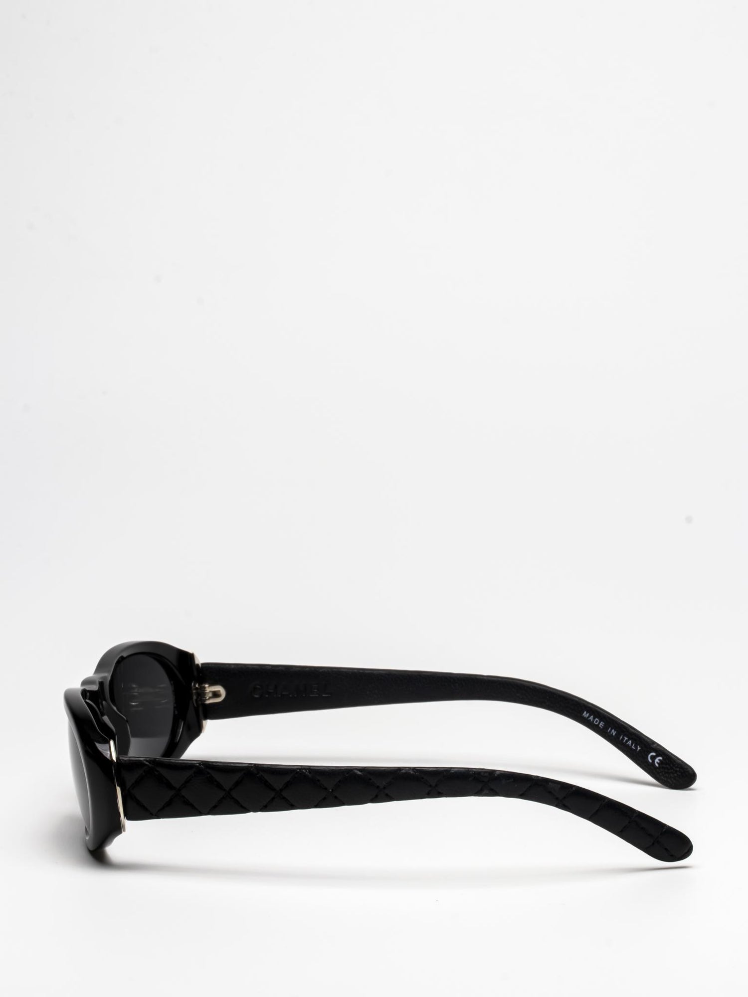 5129-Q 501/87 | OVAL SUNGLASSES
