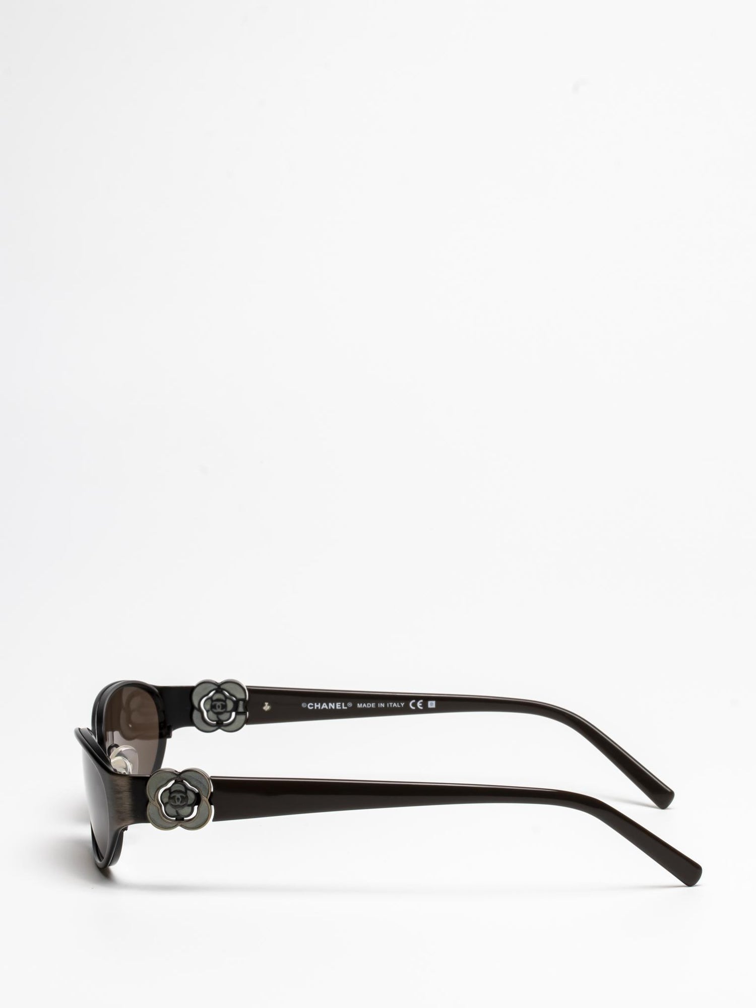 4166 c.373/73 | OVAL SUNGLASSES