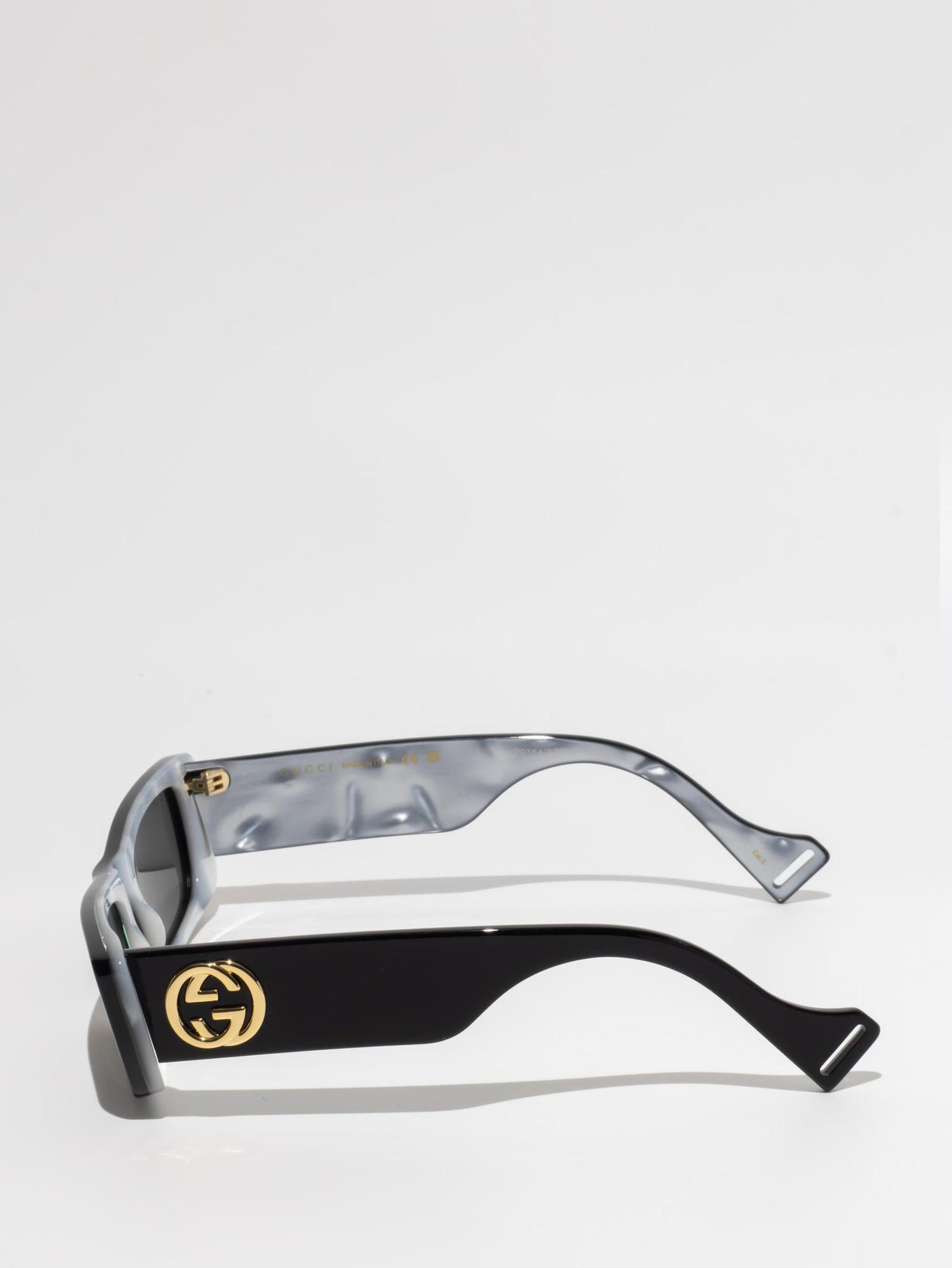 Gucci GG0516S 001 Black Sunglasses