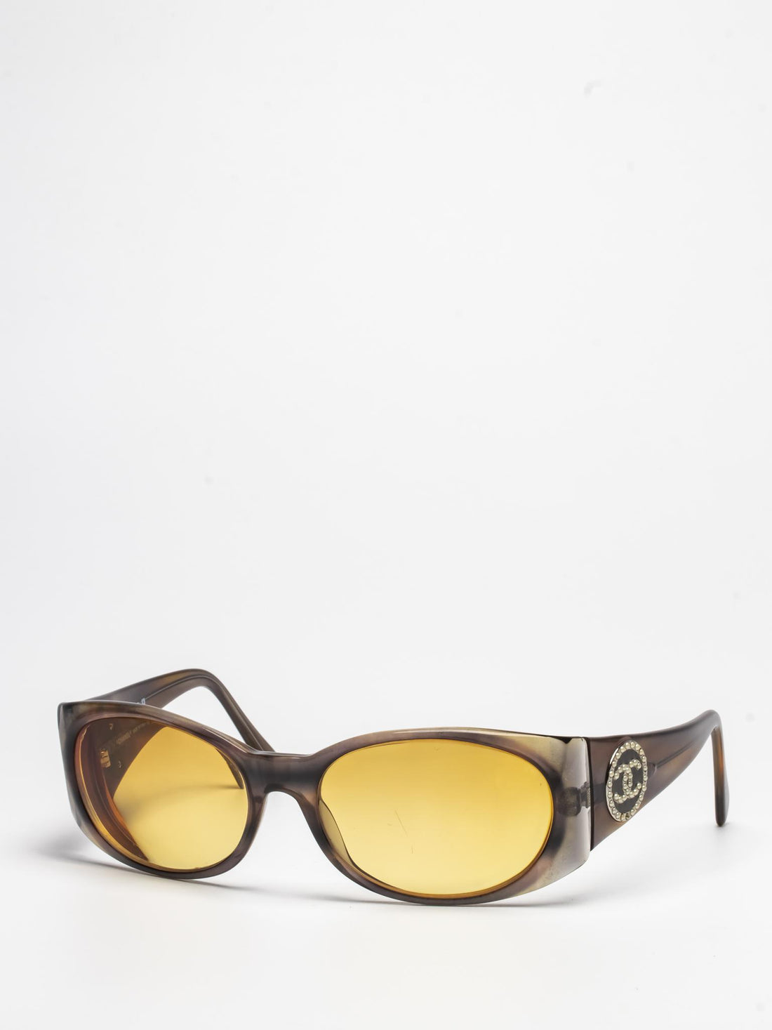 5082 c.823/13 | OVAL SUNGLASSES