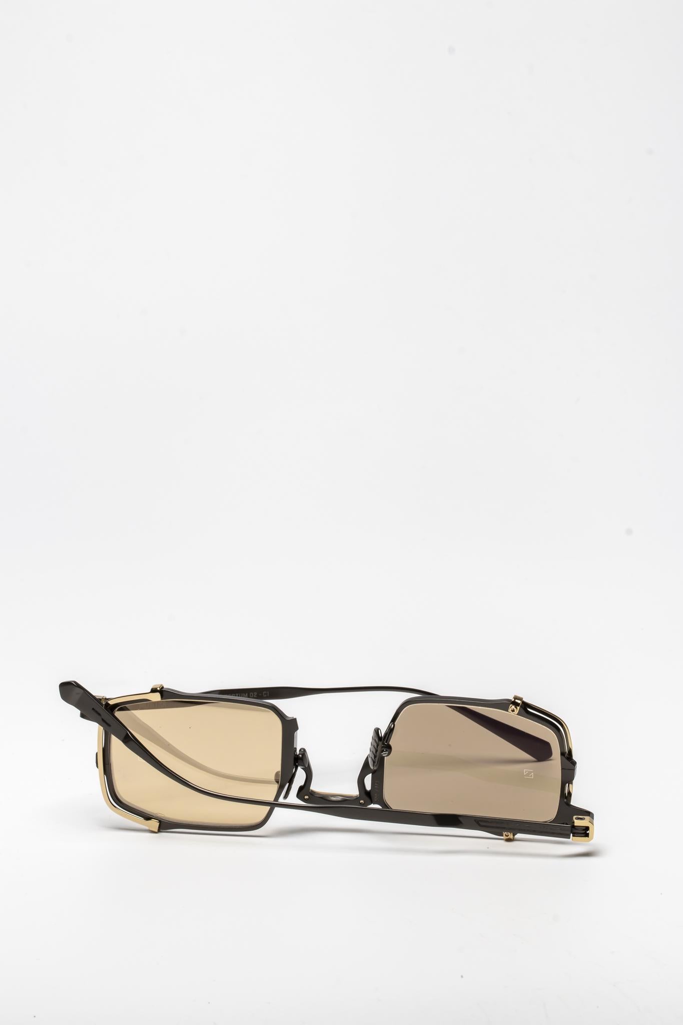 MOVITRA | TECTUM 02 | POLISHED LIGHT GOLD