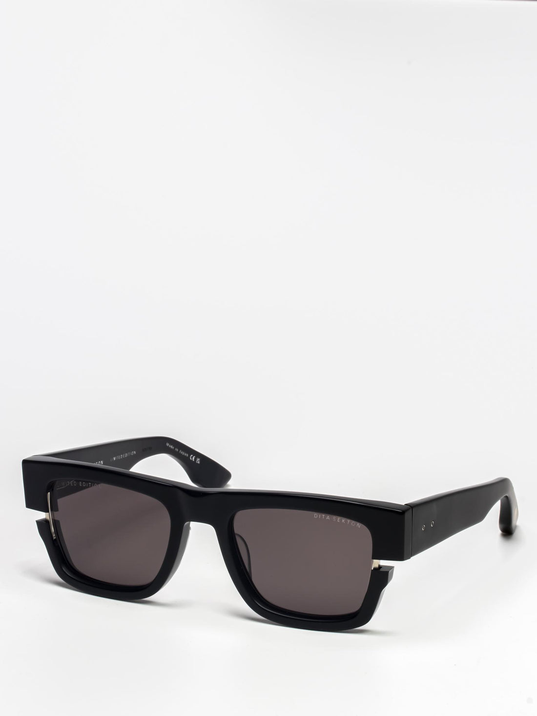 SEKTON MATTE BLACK / DARK GREY