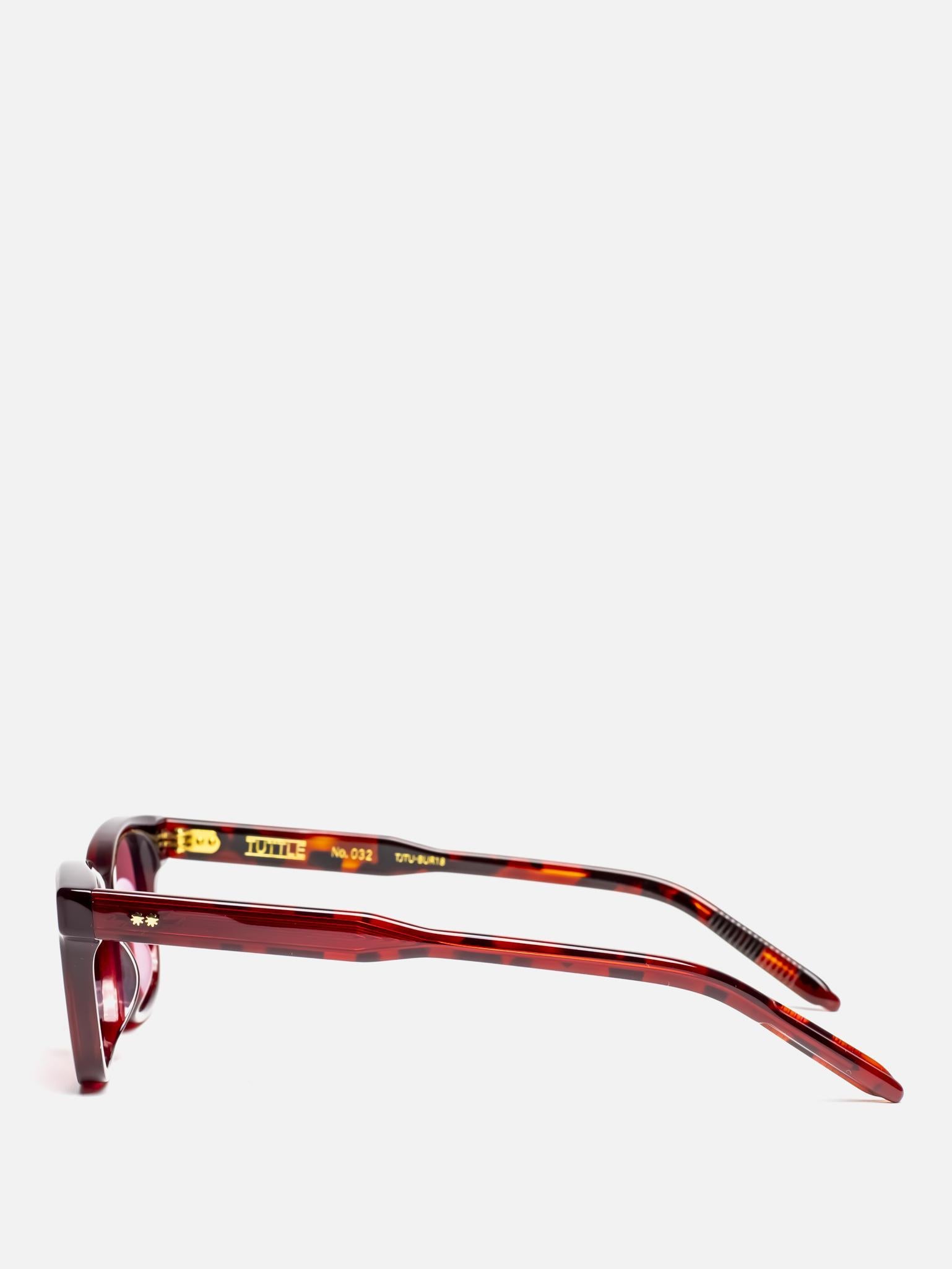 TUTTLE BURGUNDY